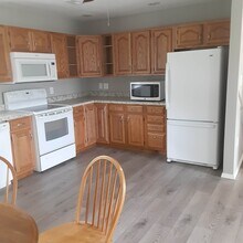 8 Canty Ln in Fairview Heights, IL - Building Photo - Building Photo