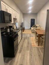 1527 Poplar St-Unit -Unit B in Terre Haute, IN - Building Photo - Building Photo