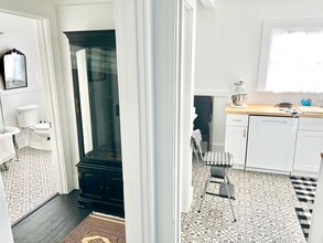 1122 9th St, Unit Petch Manor Apt. 2 in Eureka, CA - Foto de edificio - Building Photo