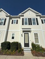 856 Filliman Aly in Myrtle Beach, SC - Building Photo