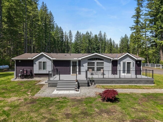 property at 28321 305th Ave SE