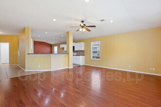 9179 Everton in San Antonio, TX - Building Photo - Building Photo