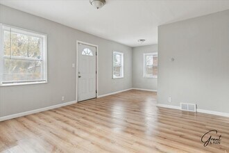 12297 Wade St in Detroit, MI - Building Photo - Building Photo