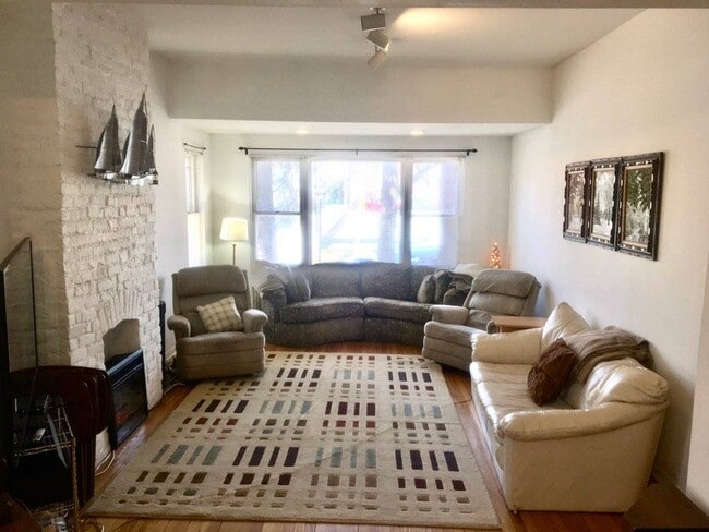 1545 Barry W Ave, Unit 1 in Chicago, IL - Building Photo - Building Photo