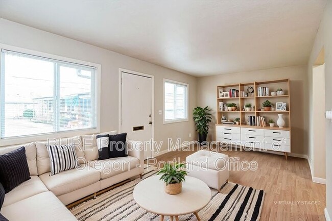 7016 N Amherst St in Portland, OR - Building Photo - Building Photo