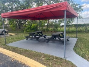 590 NW 114th Ave, Unit 101 in Miami, FL - Building Photo - Building Photo