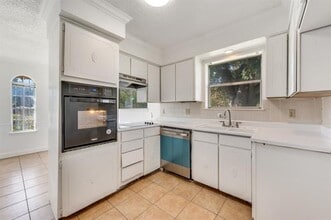 3003 Helmet St in Irving, TX - Building Photo - Building Photo