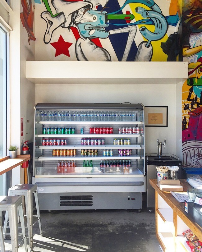 2051 Sawtelle Blvd in Los Angeles, CA - Building Photo - Interior Photo