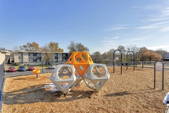 Gibson Creek Apartments in Madison, TN - Building Photo - Building Photo