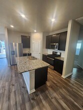 623 Sun Grv Trl in Andice, TX - Building Photo - Building Photo