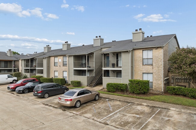 2400 Briarwest Apartments