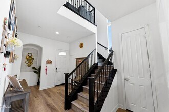 2406 Nicklaus St in Oxnard, CA - Building Photo - Building Photo