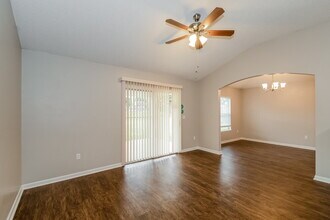 1864 Creekview Dr in Green Cove Springs, FL - Building Photo - Building Photo