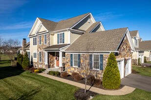 Regency in Holmdel, NJ - Building Photo