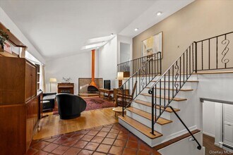 18 Harvard Ln in Hastings On Hudson, NY - Building Photo - Building Photo