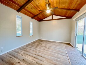 9733 Hidden Ln, Unit Home in Palo Cedro, CA - Building Photo - Building Photo