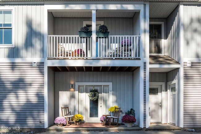 166 Jefferson St in Saratoga Springs, NY - Building Photo - Building Photo