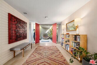 3523 Beverly Ridge Dr in Los Angeles, CA - Building Photo - Building Photo