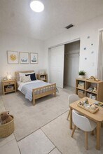 8851 NW 119th St in Hialeah Gardens, FL - Building Photo - Building Photo