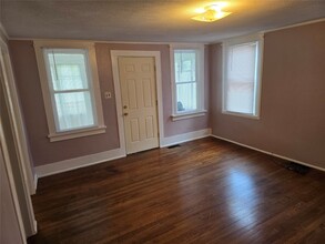112 E Plum St in Edinboro, PA - Building Photo - Building Photo