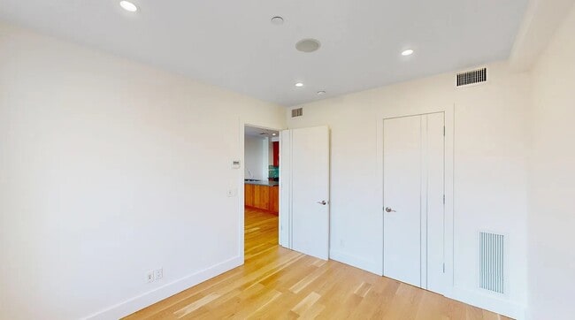 property at 184 Frost St