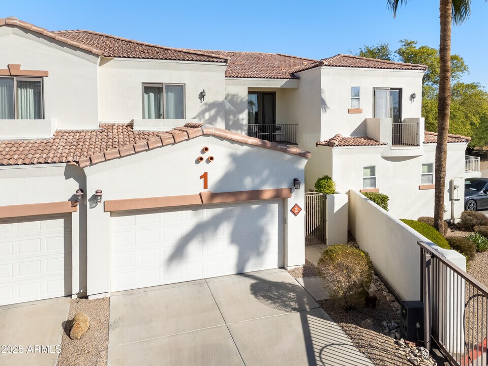 1750 E Ocotillo Rd in Phoenix, AZ - Building Photo