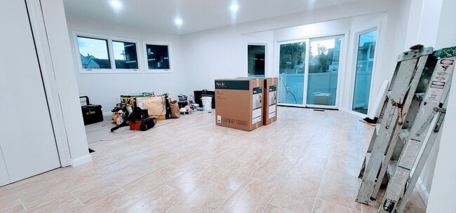 11 Etna St in Boston, MA - Foto de edificio - Building Photo