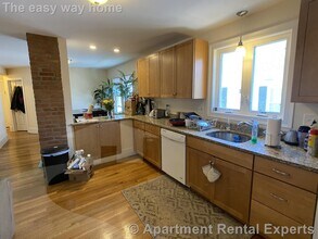 80 Ten Hills Rd in Somerville, MA - Building Photo - Building Photo