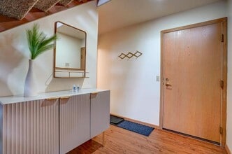 Timber Bluff in Madison, WI - Building Photo - Building Photo