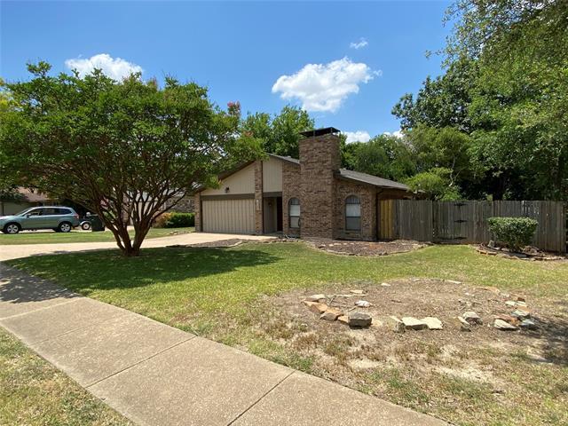 1509 Rockshire Dr in Plano, TX - Foto de edificio - Building Photo