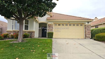 7350 Grassy Creek Way in El Dorado Hills, CA - Building Photo