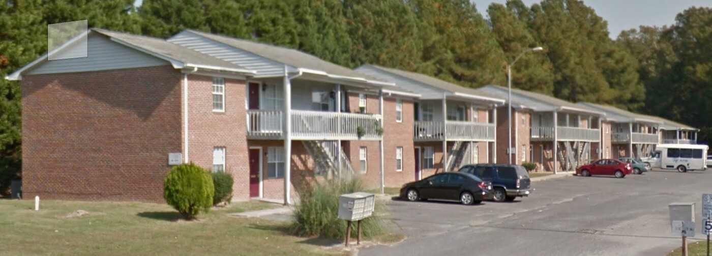 Dublin Square Apartments in Asheboro, NC - Building Photo