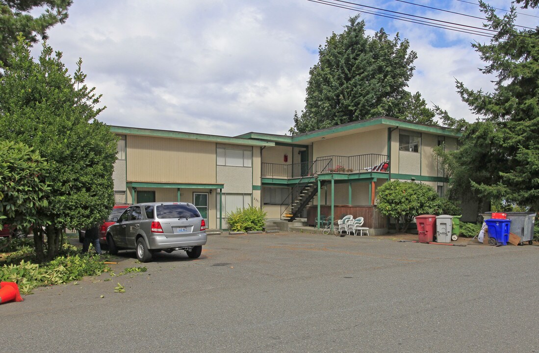 2331 63rd St SE in Everett, WA - Building Photo