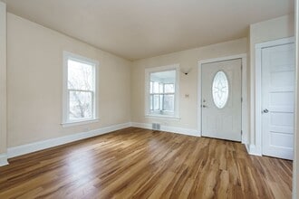 17 Sylvan St in Battle Creek, MI - Building Photo - Building Photo