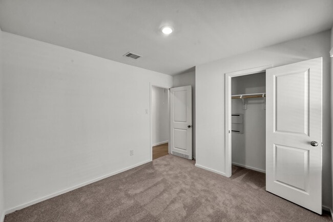 property at 29635 Knollwood Bay Rd
