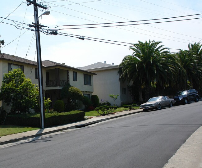 4329 Beresford St in San Mateo, CA - Building Photo - Building Photo