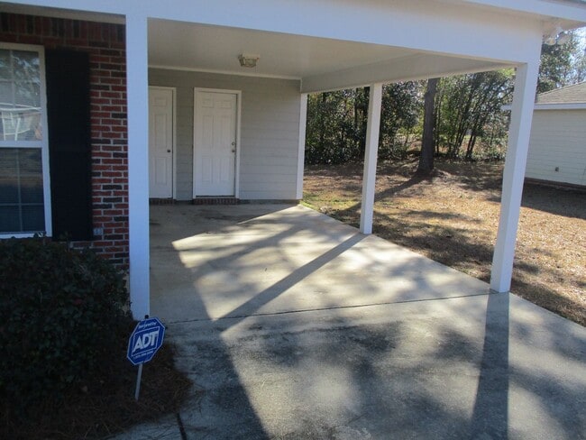 222 Glade Ln in Albany, GA - Building Photo - Building Photo