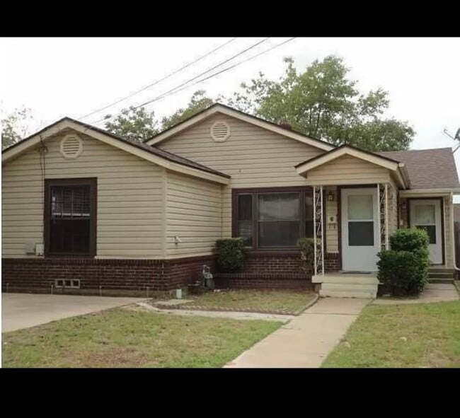 property at 217 Merritt St