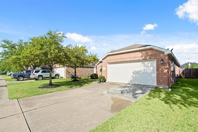 2612 Cypress Springs Dr in Pearland, TX - Building Photo - Building Photo
