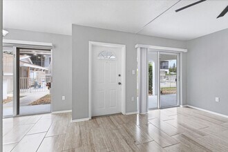 4035 S School Ave in Sarasota, FL - Building Photo - Building Photo