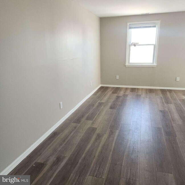 5 Maynard Dr-Unit -B in Sicklerville, NJ - Building Photo - Building Photo