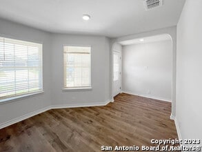 13611 Boothe Grv in San Antonio, TX - Building Photo - Building Photo