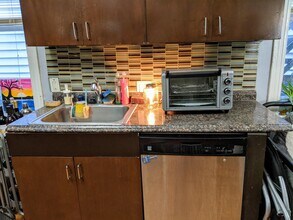 1830 W 17th St in Chicago, IL - Building Photo - Building Photo