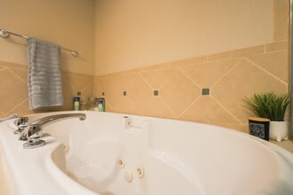 2115 Tesoro Pl in Farmington, NM - Building Photo - Building Photo