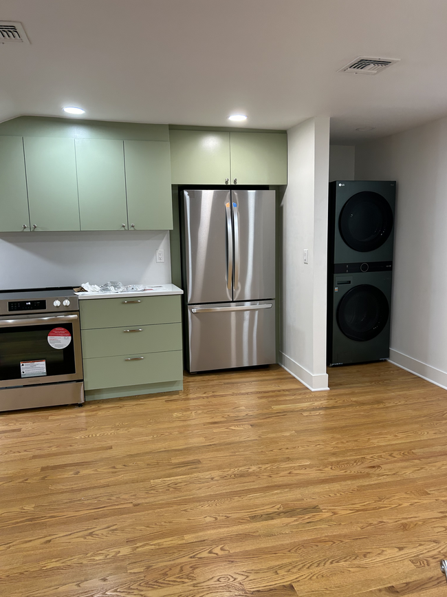 238 Saint James Pl in Brooklyn, NY - Building Photo - Building Photo