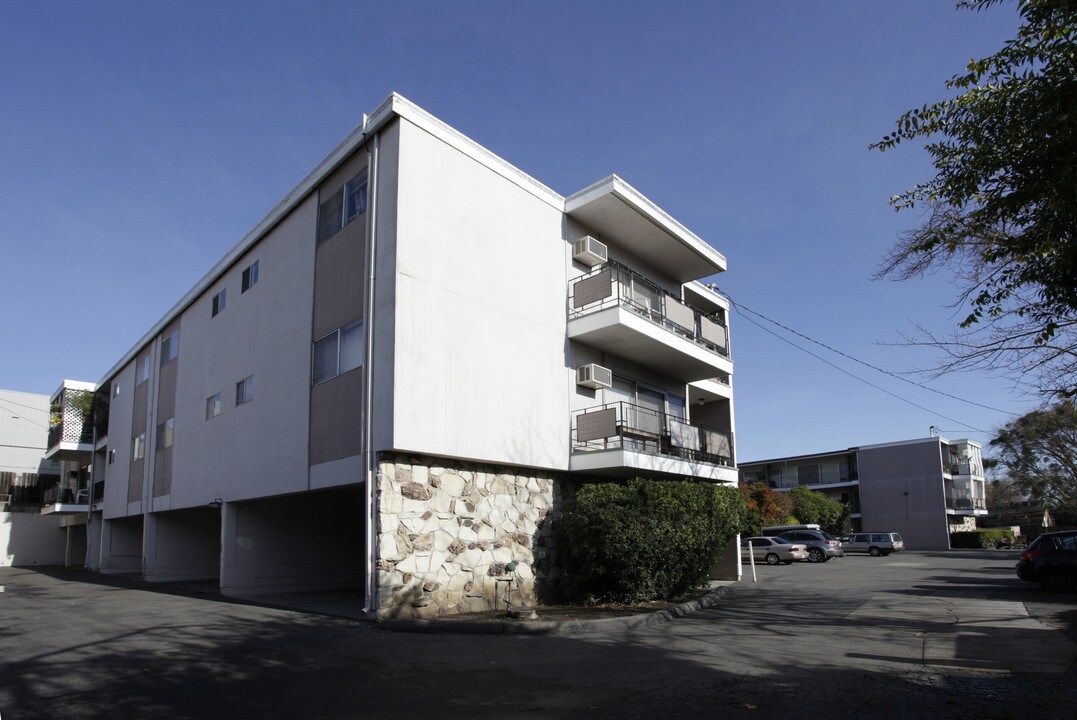 Mountain View Apartments in Lafayette, CA - Foto de edificio