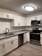 Live Montrose 1507 California in Houston, TX - Building Photo - Building Photo