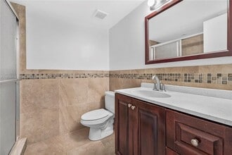 11160 W Sample Rd in Coral Springs, FL - Building Photo - Building Photo