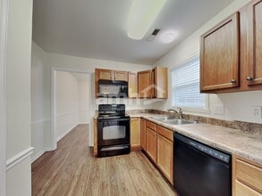 5065 Walden Ridge Dr in Winston-Salem, NC - Building Photo - Building Photo