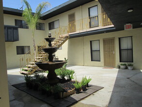 Island Breeze Apartments in Gardena, CA - Building Photo - Building Photo